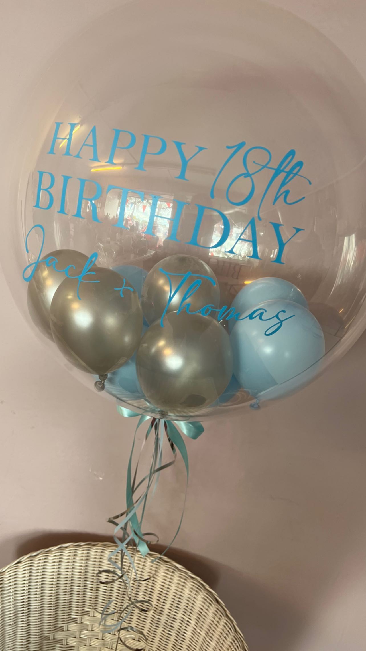 Balloons & Gifts